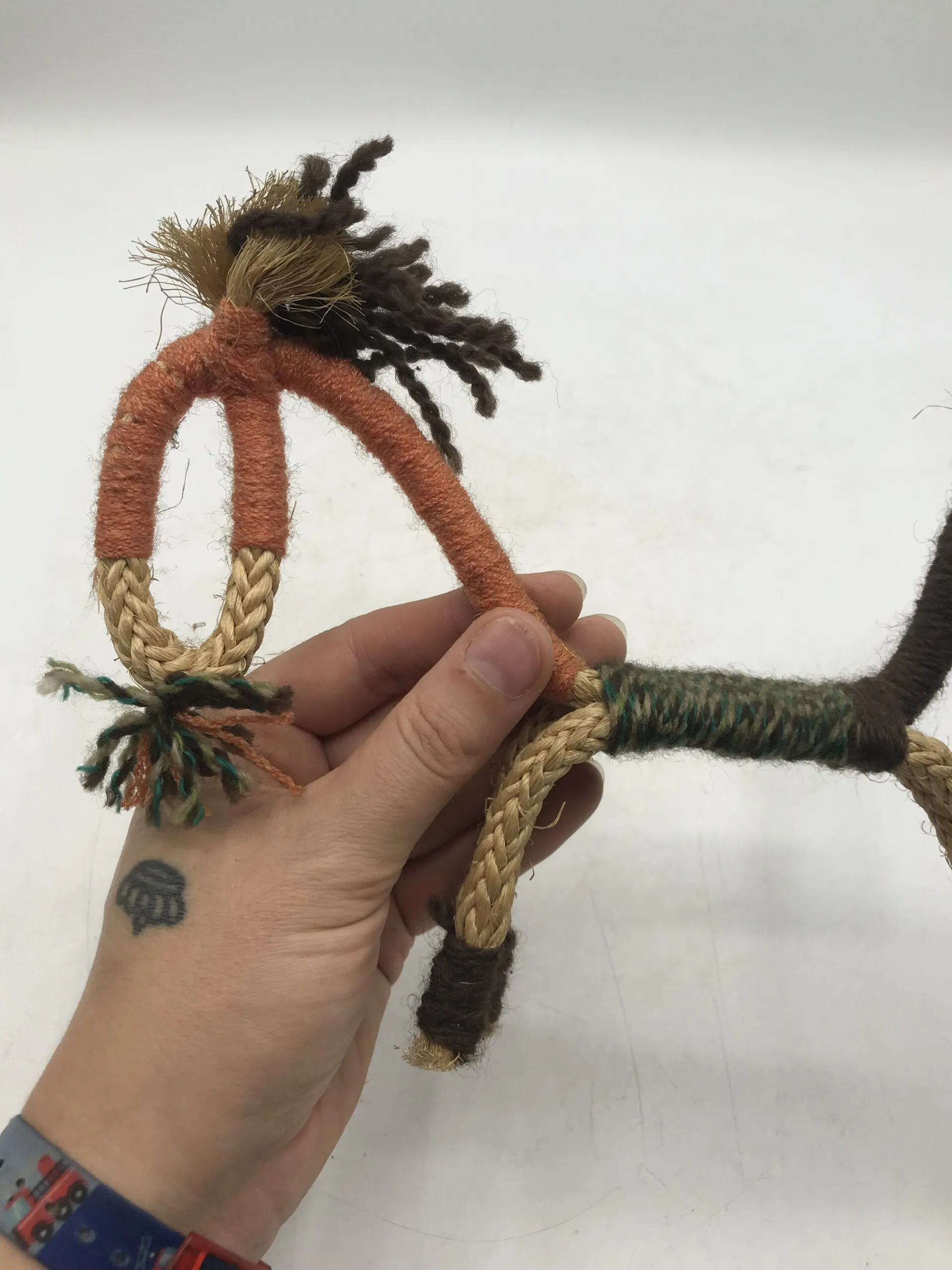 Duo de chevaux tressés jouets anciens - Ressourcerie Histoires Sans Fin